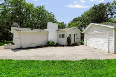320 W Ash Street Jamestown IN 46147