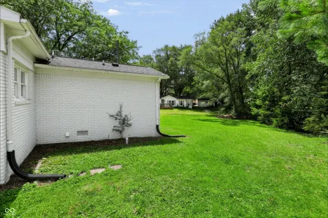 320 W Ash Street Jamestown IN 46147