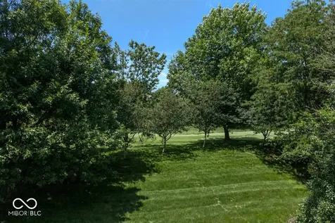 11180 Hawthorn Ridge Fishers IN 46037