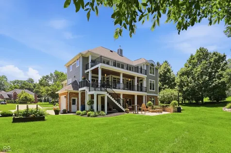 11180 Hawthorn Ridge Fishers IN 46037