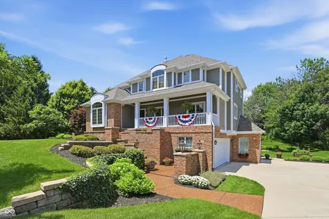 11180 Hawthorn Ridge Fishers IN 46037
