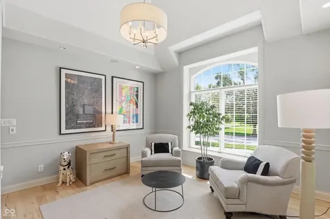 11180 Hawthorn Ridge Fishers IN 46037