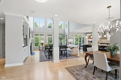11180 Hawthorn Ridge Fishers IN 46037