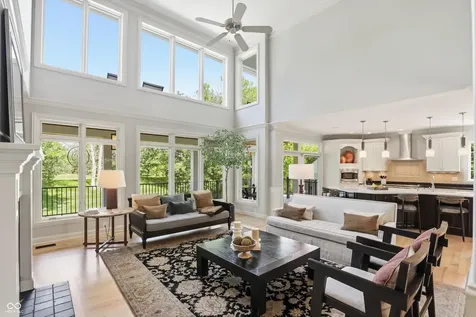 11180 Hawthorn Ridge Fishers IN 46037