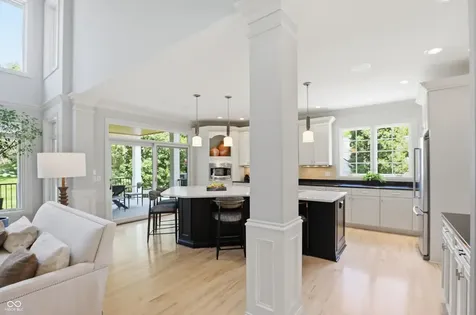 11180 Hawthorn Ridge Fishers IN 46037