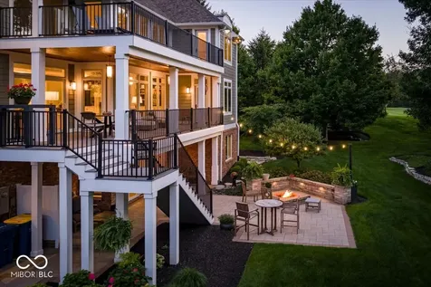 11180 Hawthorn Ridge Fishers IN 46037