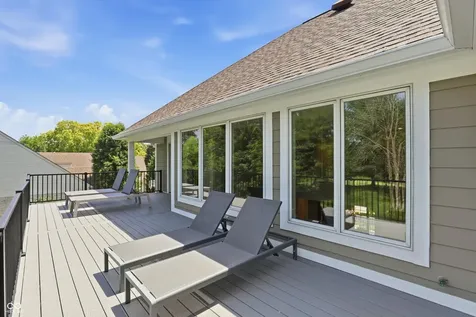 11180 Hawthorn Ridge Fishers IN 46037