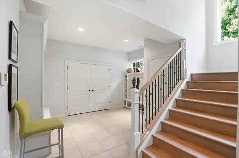 11180 Hawthorn Ridge Fishers IN 46037