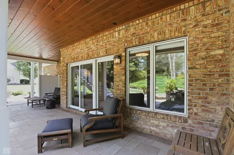 11180 Hawthorn Ridge Fishers IN 46037