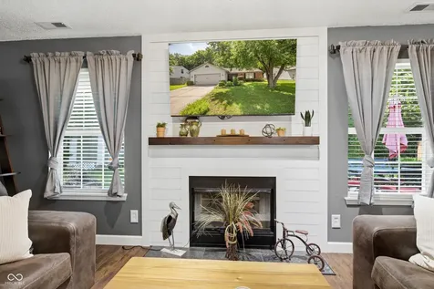 6210 Cradle River Drive Indianapolis IN 46221
