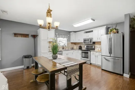 6210 Cradle River Drive Indianapolis IN 46221