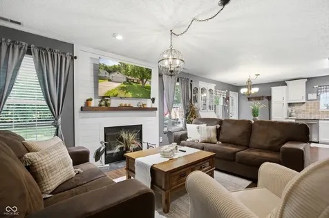 6210 Cradle River Drive Indianapolis IN 46221