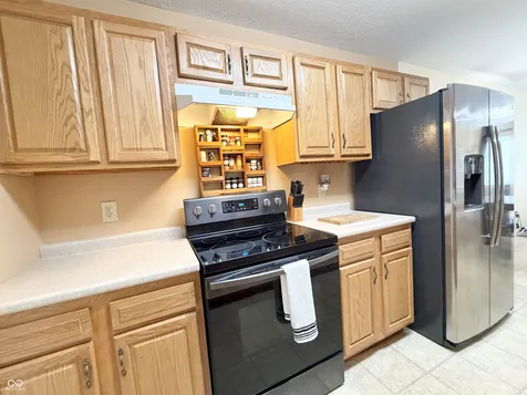8805 E 146th Street Fishers IN 46038
