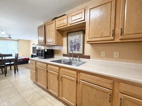 8805 E 146th Street Fishers IN 46038