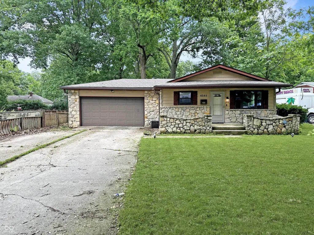 4541 N Richardt Avenue N Indianapolis IN 46226