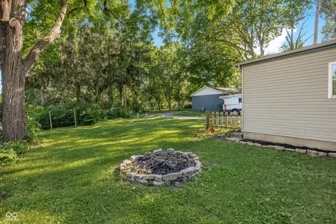 225 E Jackson Knightstown IN 46148