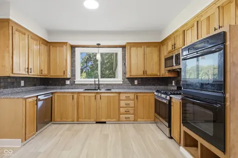 225 E Jackson Knightstown IN 46148