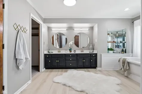 5118 Huntington Drive Carmel IN 46033
