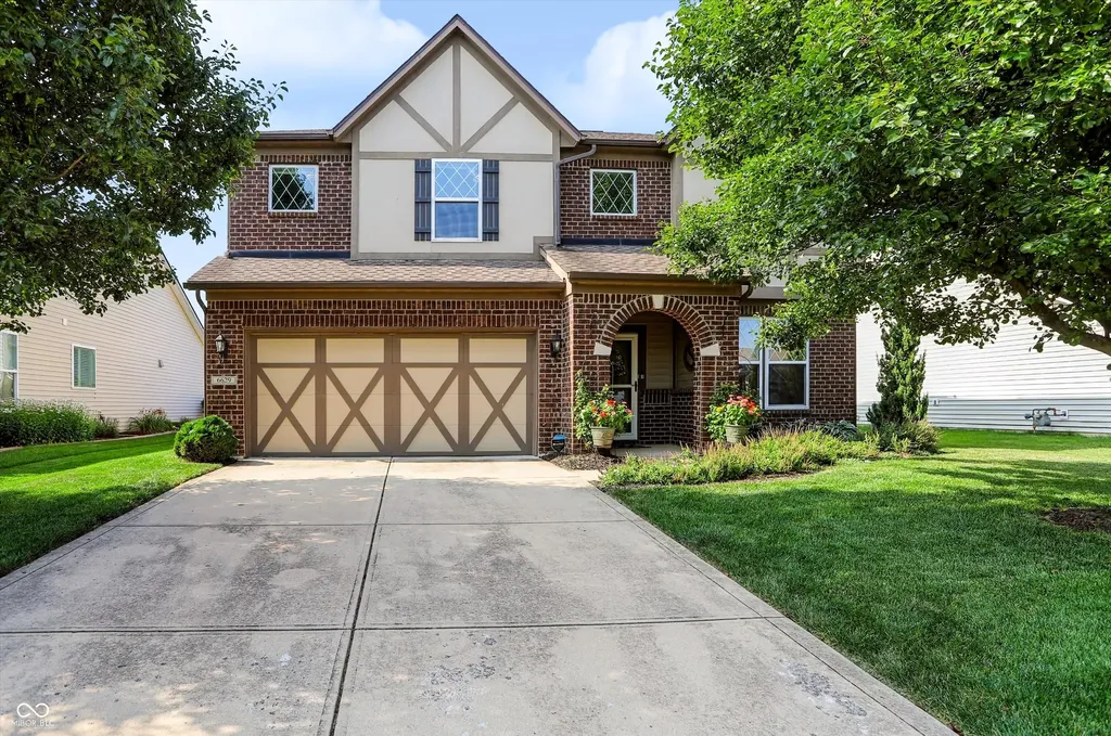 6629 W Deer Hill Drive Mccordsville IN 46055