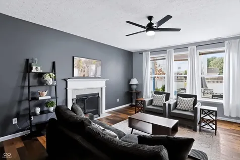 6629 W Deer Hill Drive Mccordsville IN 46055