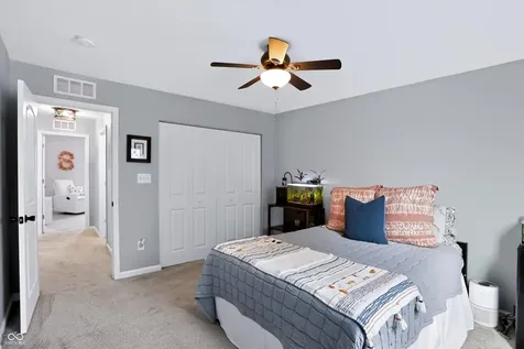 6629 W Deer Hill Drive Mccordsville IN 46055