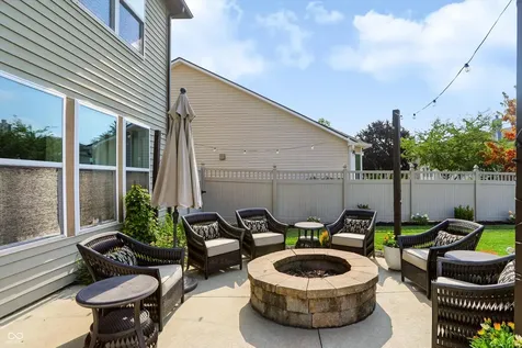 6629 W Deer Hill Drive Mccordsville IN 46055