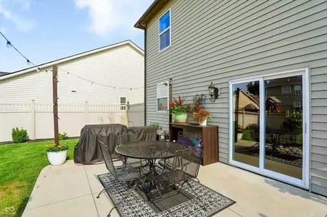 6629 W Deer Hill Drive Mccordsville IN 46055
