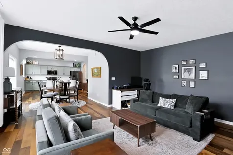6629 W Deer Hill Drive Mccordsville IN 46055