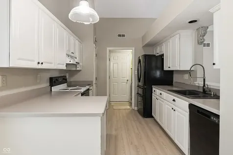 323 Lake Ridge Lane Greenwood IN 46142