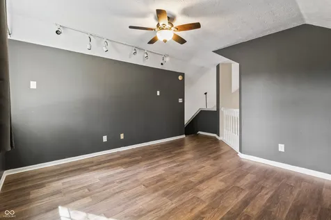 323 Lake Ridge Lane Greenwood IN 46142