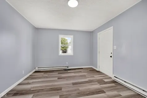 423 N Holmes Avenue Indianapolis IN 46222