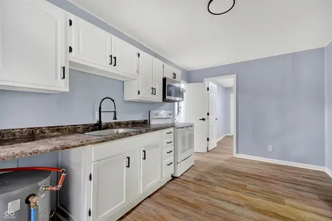423 N Holmes Avenue Indianapolis IN 46222