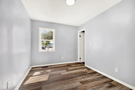 423 N Holmes Avenue Indianapolis IN 46222