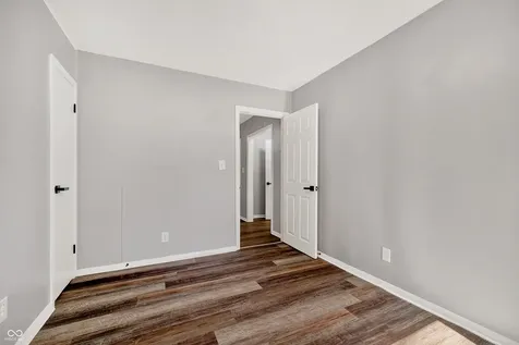 423 N Holmes Avenue Indianapolis IN 46222