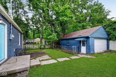 3222 E 34th Street Indianapolis IN 46218