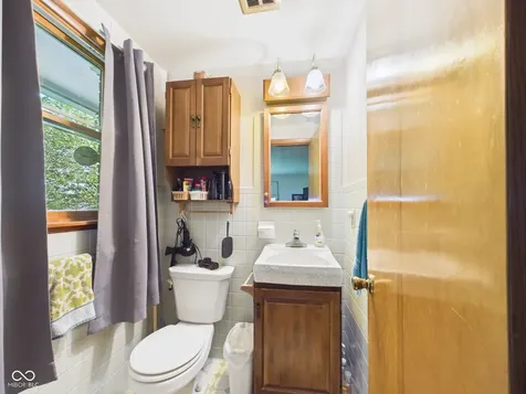 2948 E 100 S Anderson IN 46017