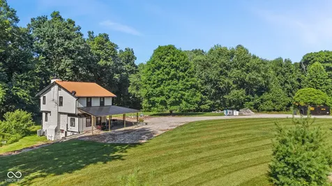 8666 Bear Creek Road Morgantown IN 46160