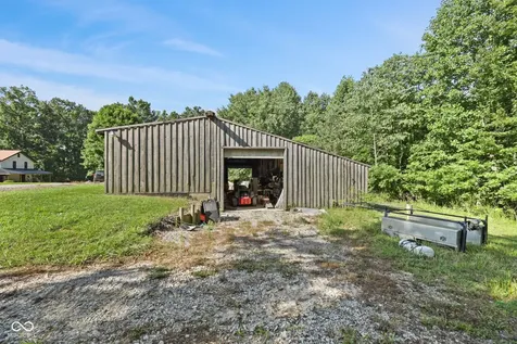 8666 Bear Creek Road Morgantown IN 46160