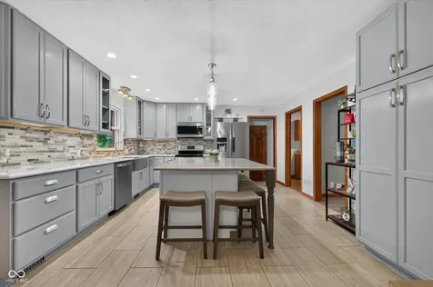 2307 Starlight Drive Anderson IN 46012