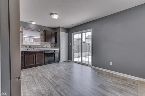 524 Haywood Drive Greenfield IN 46140