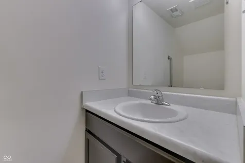 524 Haywood Drive Greenfield IN 46140