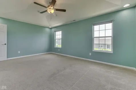 524 Haywood Drive Greenfield IN 46140