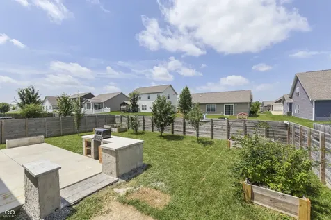 524 Haywood Drive Greenfield IN 46140
