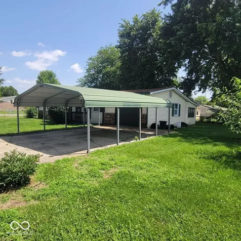 1739 Plantation Martinsville IN 46151
