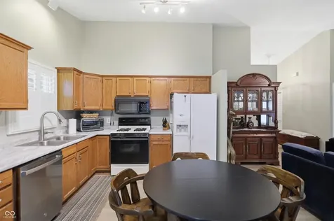 737 Franklin Court Greenfield IN 46140