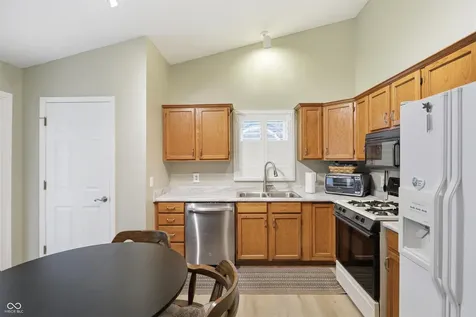737 Franklin Court Greenfield IN 46140