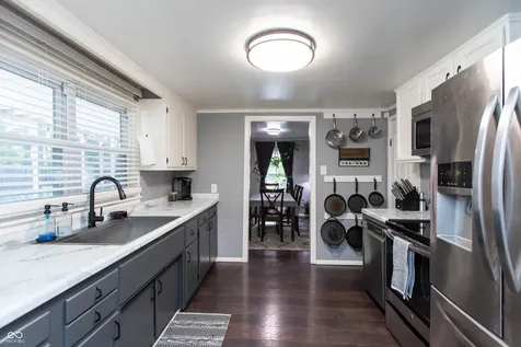 206 N Worth Avenue Indianapolis IN 46224