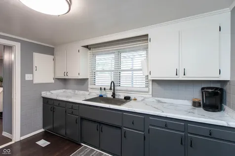 206 N Worth Avenue Indianapolis IN 46224