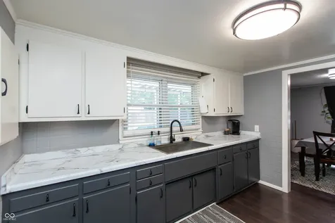 206 N Worth Avenue Indianapolis IN 46224