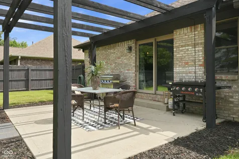 5054 Braemar Street Avon IN 46123